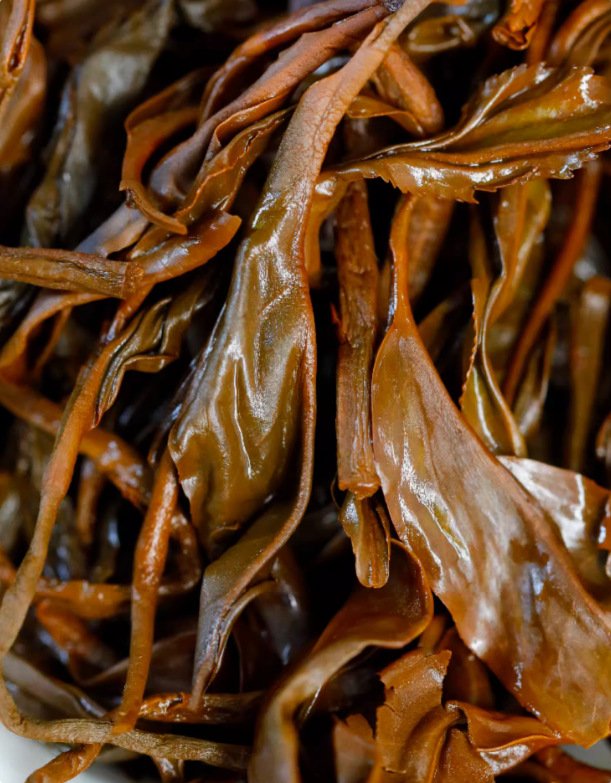 Yunnan Ancient Tree Black Tea – Special Grade Wild Sun-Dried Dianhong | 800+ Year Wild Trees | 100g Canister - Image 4