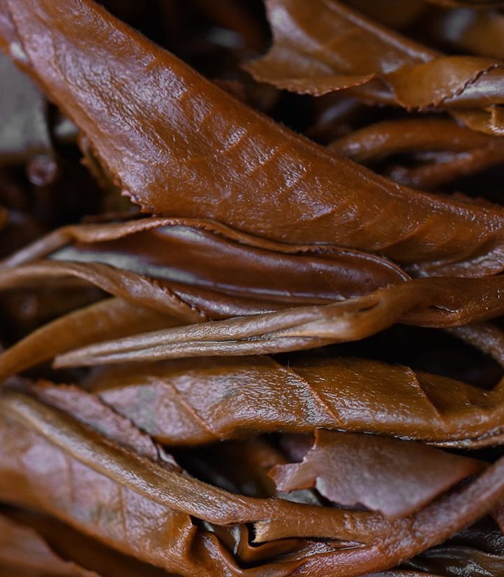 2024 Old Ban Zhang Premium Ancient Tree Black Tea – Rich & Aromatic Yunnan Dianhong | 100g Canister - Image 6