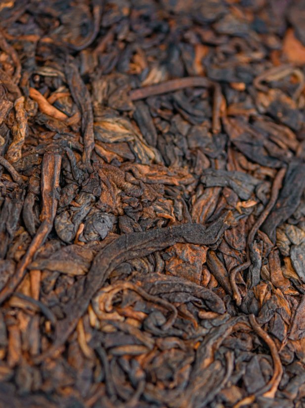 Old Ban Zhang Ancient Tree Ripe Pu'er Tea Brick – 500g Boxed | Cool and Deep, Bold and Majestic, Gentle Within | Premium Ripe Pu'er - Image 5