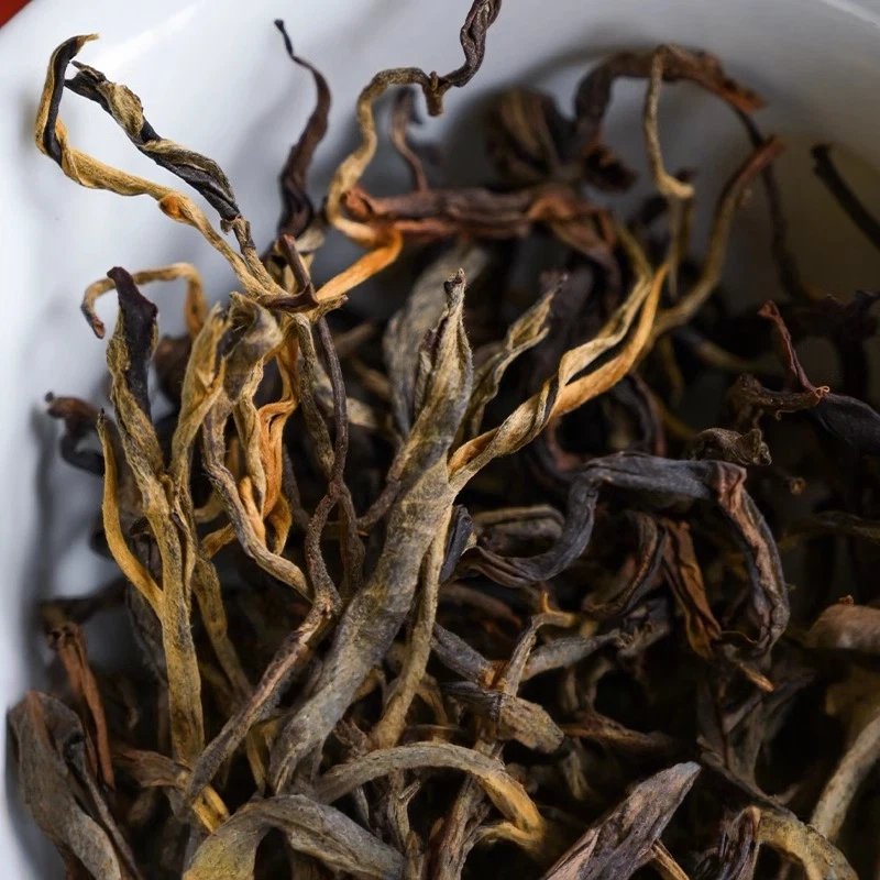 Ice Island Ancient Tree Black Tea – Premium Yunnan Dianhong | 150g Gift Set (2 Cans) | Sun-Dried Craft